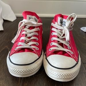 Red converse size 9 women’s / 7 men’s